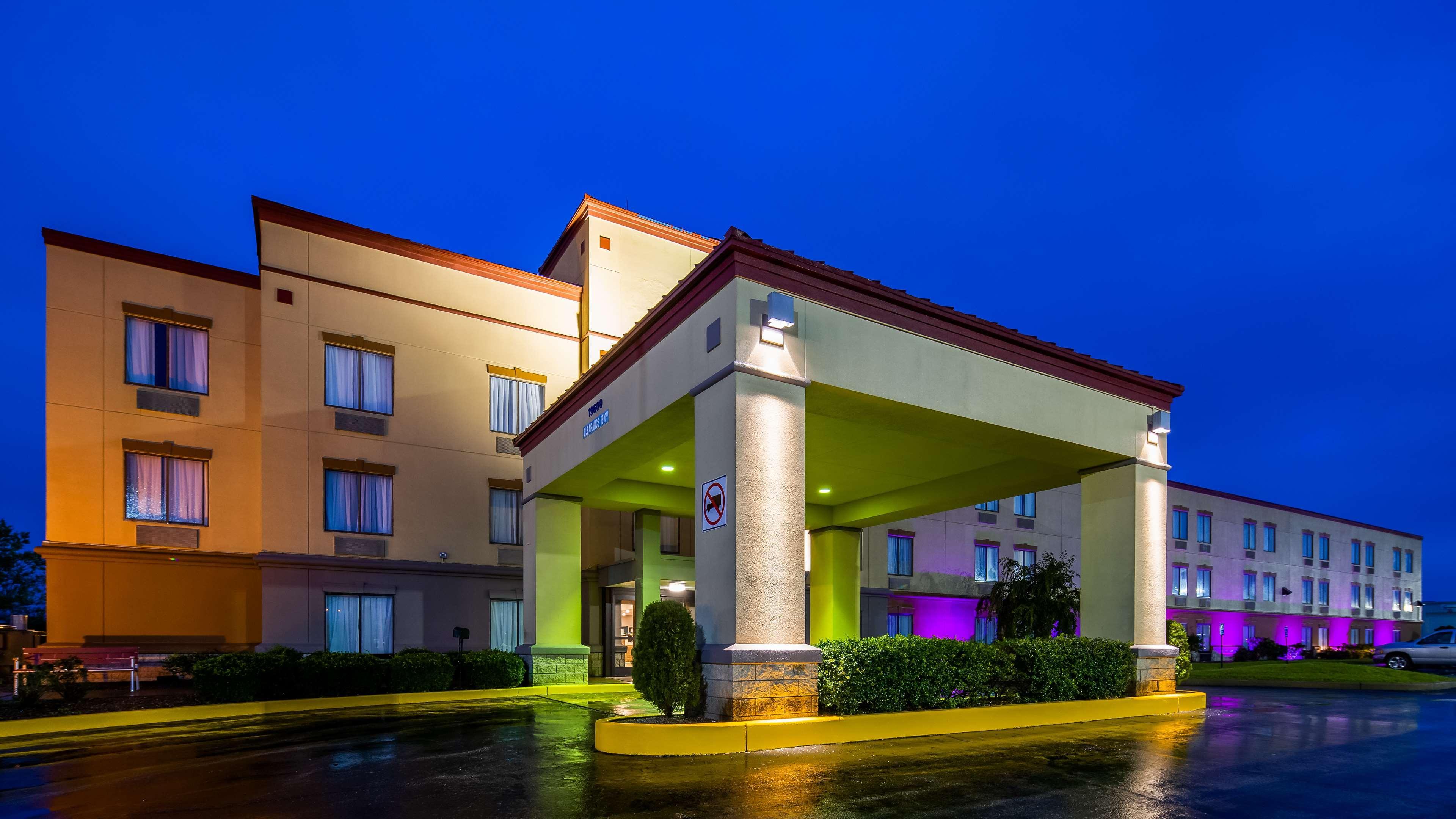 ชัวร์สเตย์ พลัส โฮเต็ล บาย เบสต์เวสเทิร์น อีแวนส์วิลล์ Hotel Stacer ภายนอก รูปภาพ