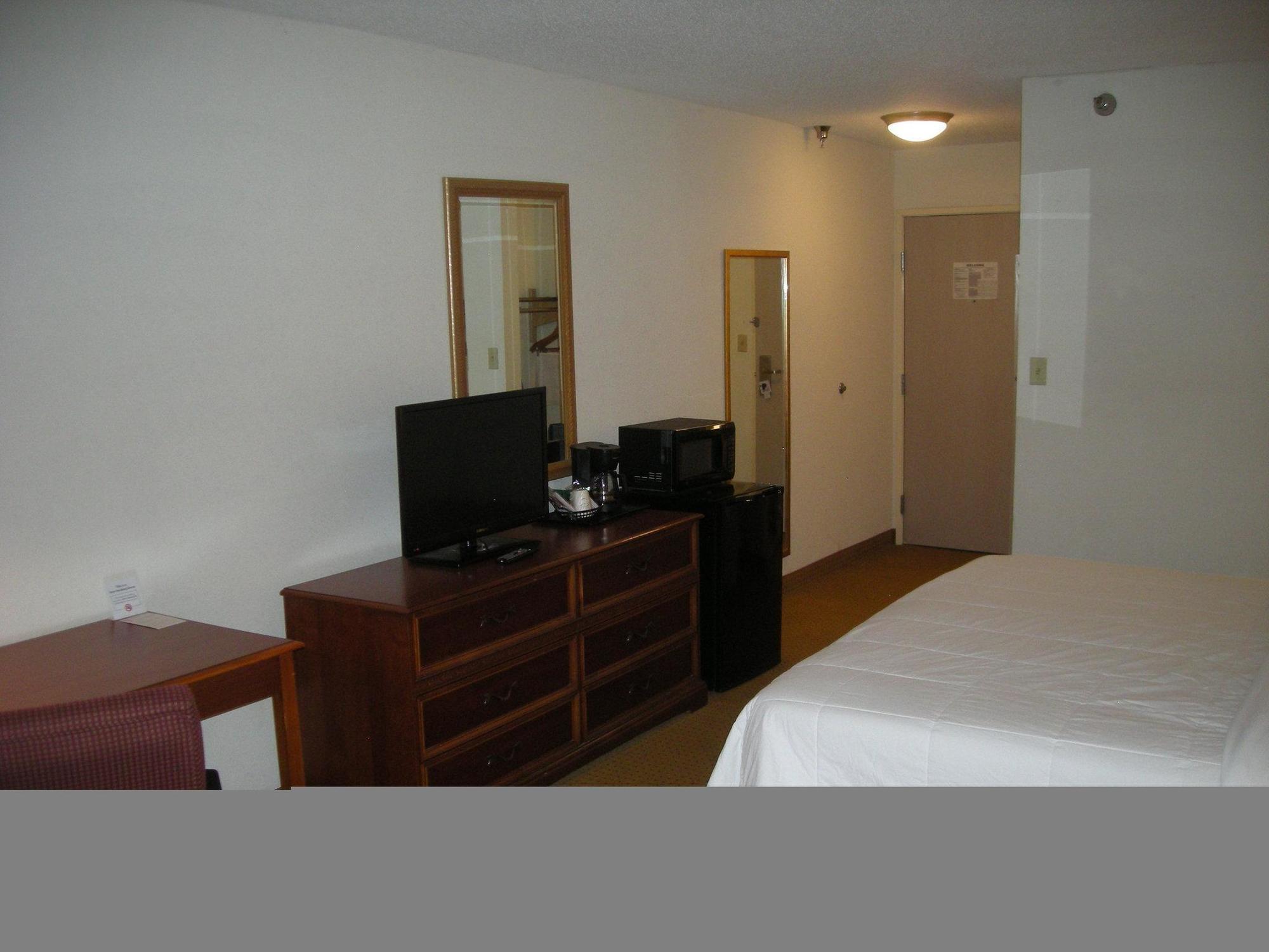 ชัวร์สเตย์ พลัส โฮเต็ล บาย เบสต์เวสเทิร์น อีแวนส์วิลล์ Hotel Stacer ภายนอก รูปภาพ